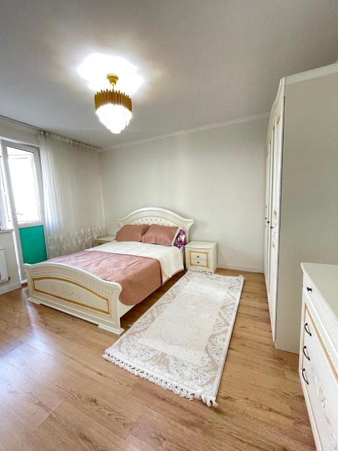 Apartment In 알마티 외부 사진